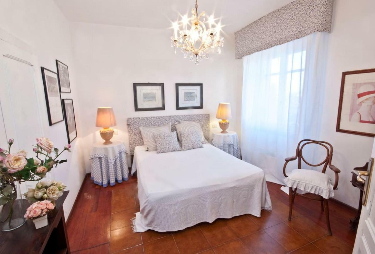 Appartement Attico In Centro Con Vista Della Torre - Cozy Penthouse Facing To The Tower à Oristano Extérieur photo
